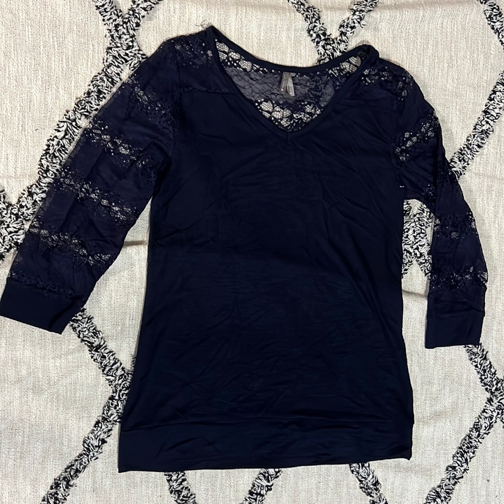 Never worn size M Vanity blue lace top 3/4 sleeve